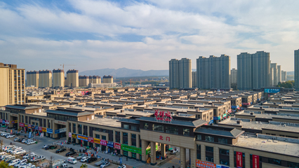 華耀城人氣漸旺，各地塊建設提速助力商品批發貿易繁榮